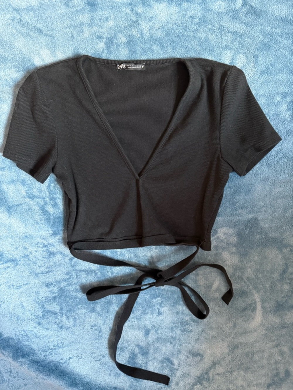 Zara Black V-Neck Tie-Waist Crop Top - Women